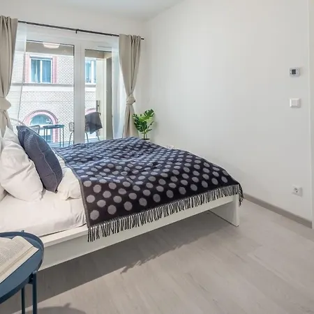 Modern In Authentic Area Apartment Budapest
