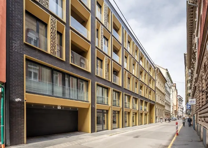 Modern In Authentic Area * ブダペスト