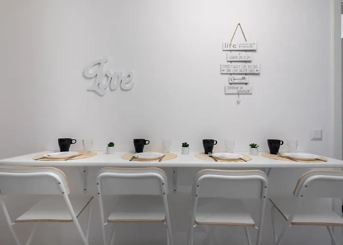 Modern In Authentic Area * ブダペスト