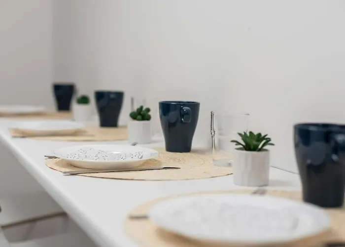 アパート Modern In Authentic Area